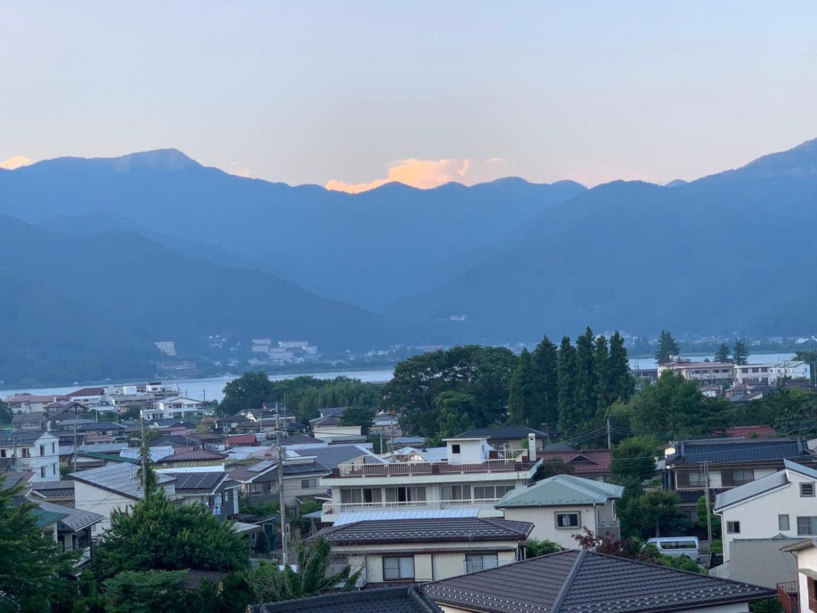 貸別荘 ウサギの郷 Fujikawaguchiko Bagian luar foto